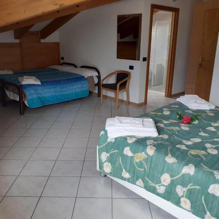 Hotel Aurora - Camera Familiare - 2