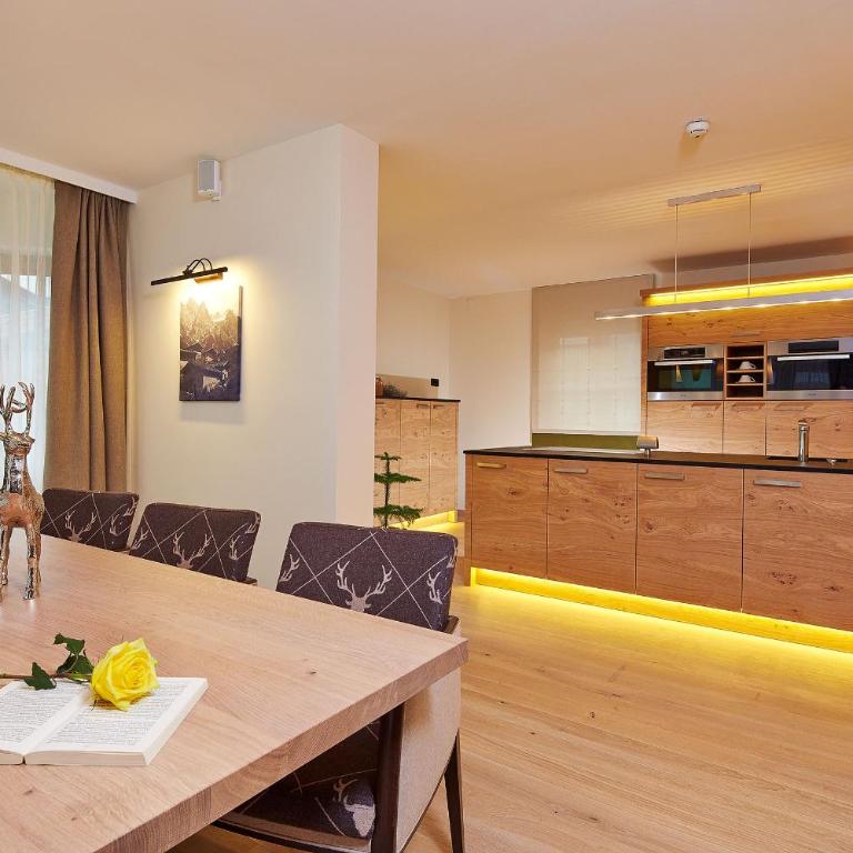Alpeiner - Nature Resort Tirol - Luxus Suite mit Sauna - 11