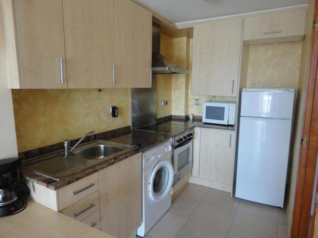Costa Dorada Miami - Apartamento con vistas a la piscina - 10