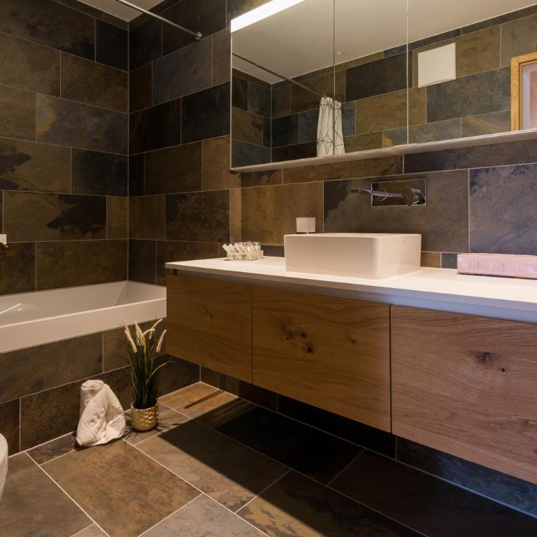 Montela Apartment-Hotel & Resort in the holiday region Saas-Fee Saastal - Apartment mit 2 Schlafzimmern - 8