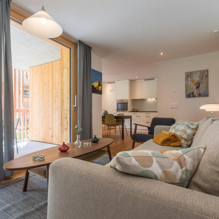 Montela Apartment-Hotel & Resort in the holiday region Saas-Fee Saastal - Apartment mit Blick auf die Berge - 5