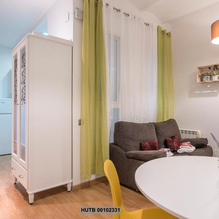 Alcam Montjuic - Superior One-Bedroom Apartment (4 Adults) - 4