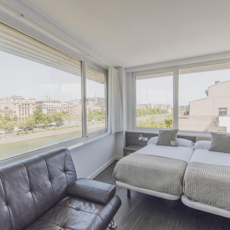 Pensión Riberas del Urumea - Habitación Doble con vistas al río - 1 o 2 camas - 7