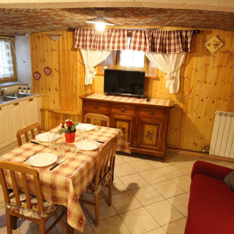 L'ermellino Bilocale in Centro - Affitti Brevi Italia - Appartamento con 1 Camera da Letto - 2