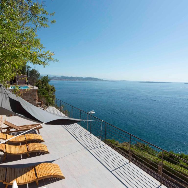 Breathtaking luxurious villa with sea-view in Théoule sur Mer - Villa - 1