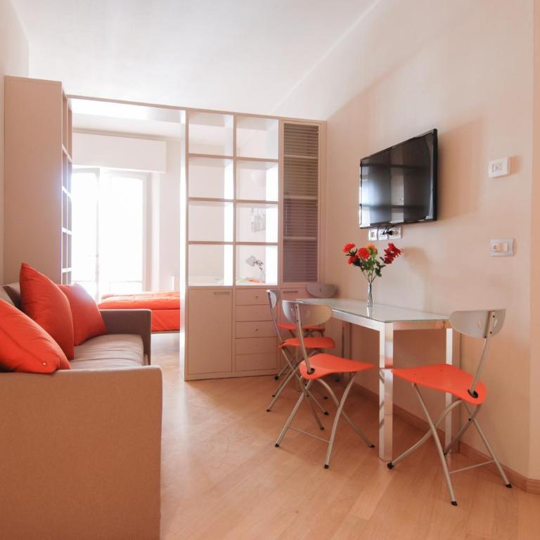 UR-NEST Piazza Maggiore - Deluxe Studio - 1