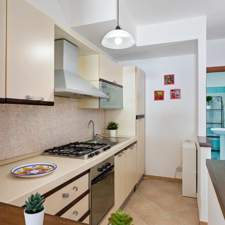 GuestHost - Giardini Naxos Bright Apartments with Balcony - Appartamento con 1 Camera da Letto - 8