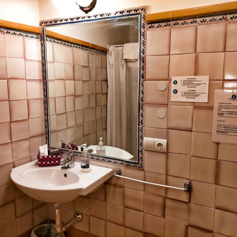 Abadia Suites - Studio (2 Adults) - 7