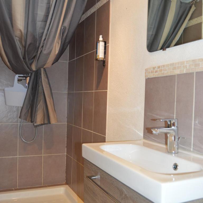 Bergerie d'Alivon en Camargue - Deux Chambres Communicantes - 1