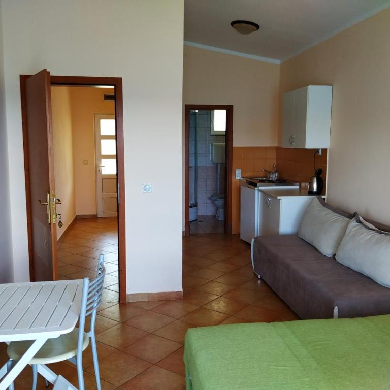 Apartmani Orange Dreams - Studio sa Terasom - 4