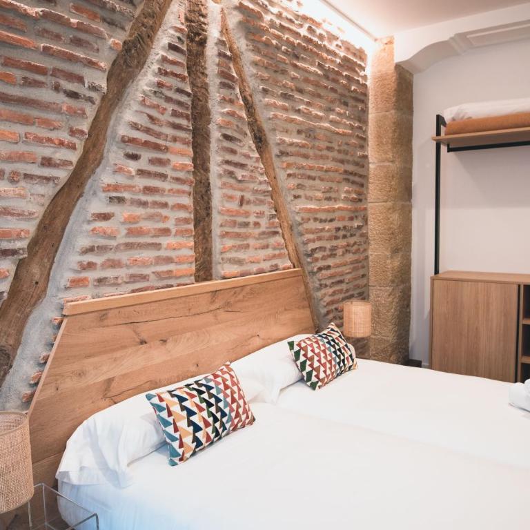 Central Roomss - Habitación Doble con balcón - 2 camas - 4