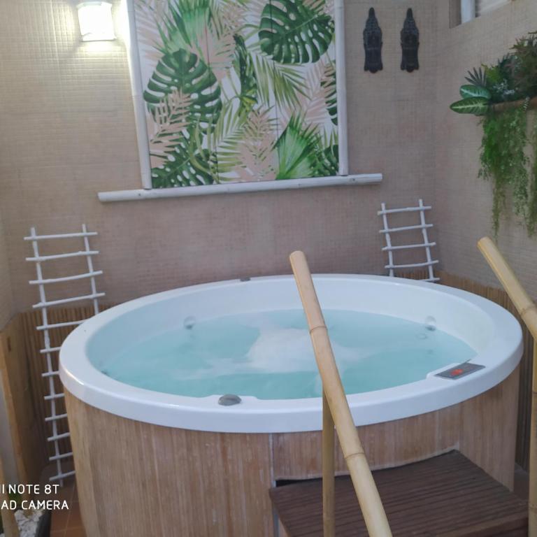 APARTAMENTO CON JACUZZI PRIVADO Y PARKING - Apartment - 7