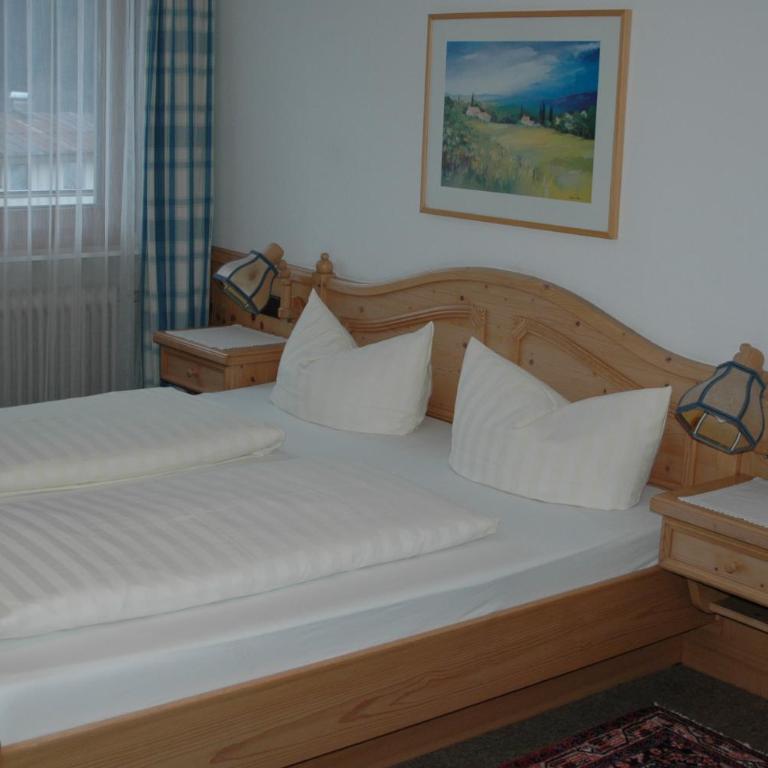 Hotel Garni Jennewein - Comfort Doppelzimmer mit Balkon - 2