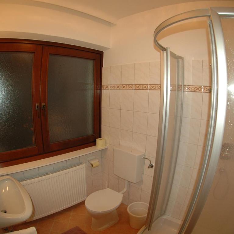 Hotel Garni Jennewein - Standard Doppelzimmer mit Balkon - 13