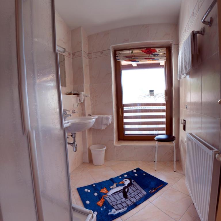Hotel Garni Jennewein - Apartment mit 2 Schlafzimmern und Balkon - 7