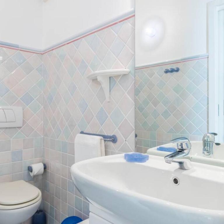 Villa Rocky - Luxury 3BR Apt in Liberty Villa.Pool,Garden,WiFi - Appartement 3 Chambres - 53