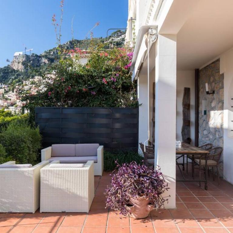 Villa Rocky - Luxury 3BR Apt in Liberty Villa.Pool,Garden,WiFi - Appartement 3 Chambres - 61