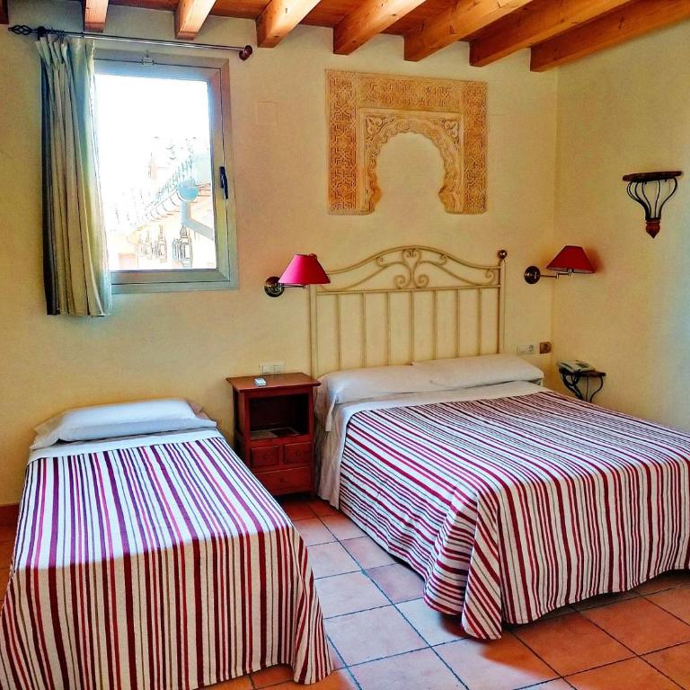 Abadía Hotel - Triple Room - 10