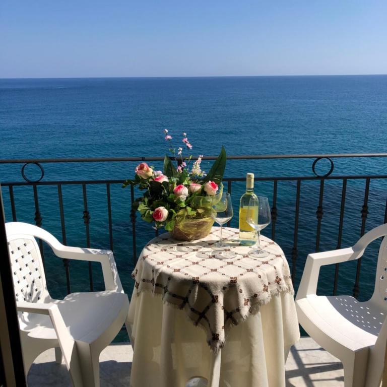 La Casa Sulla Scogliera - Appartamento con Vista Mare - 1