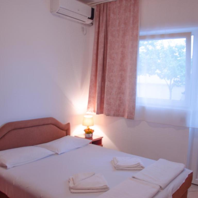 Mediterranean Retreat Becici - Dvokrevetna Soba sa Bračnim Krevetom i Terasom - 11