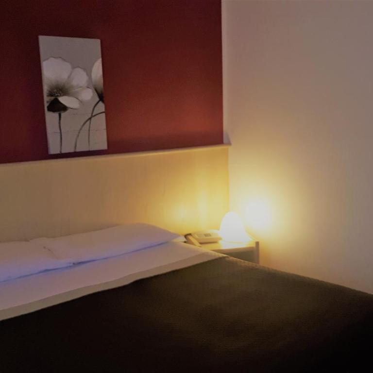 Hotel Kristall - Camera Matrimoniale Standard - 1