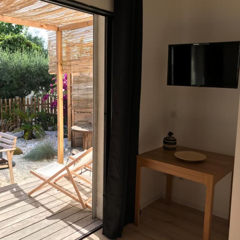 Villa le sud appartements - Appartement - Vue sur Jardin - 8