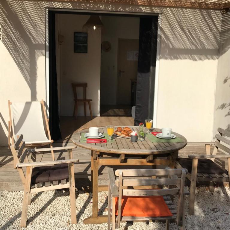 Villa le sud appartements - Appartement - Vue sur Jardin - 4
