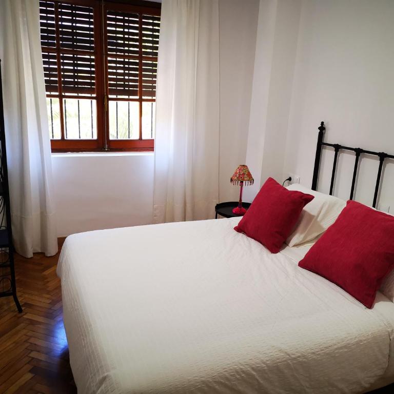 Apartamento bonito y bien ubicado en el Soho de Málaga. - Three-Bedroom Apartment - 18