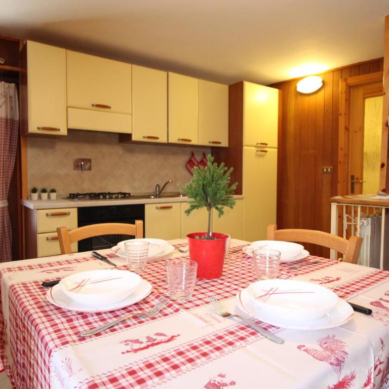 Lo Stambecco Holiday Apartment - Affitti Brevi Italia - Appartamento con 2 Camere da Letto - 14