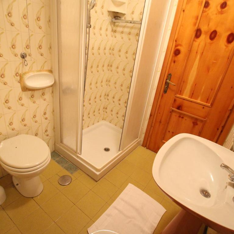 Trilocale in Centro La Marmotta - Affitti Brevi Italia - Appartamento con 1 Camera da Letto - 11
