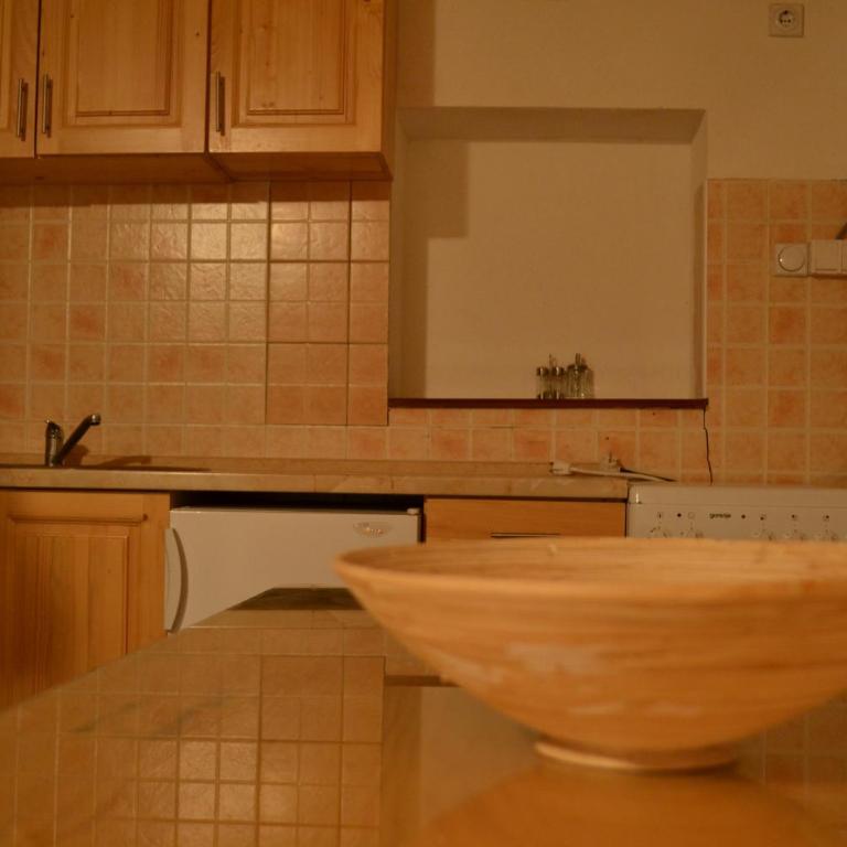 Apartments and Rooms Planinska Idila - Three-Bedroom Apartment with Balcony - 4