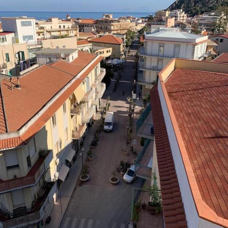 Al Sesto City Center - Appartamento con 3 Camere da Letto - 25
