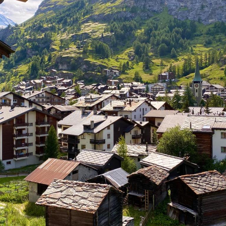 Hotel Capricorn - Doppelzimmer mit Blick auf das Dorf - 1