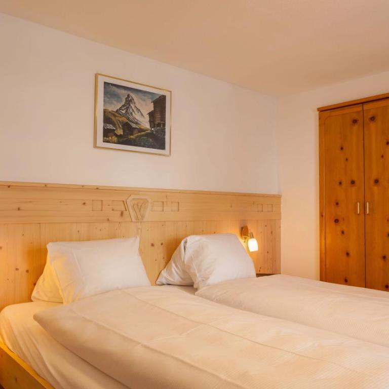 Hotel Capricorn - Doppelzimmer mit Blick auf das Dorf - 2