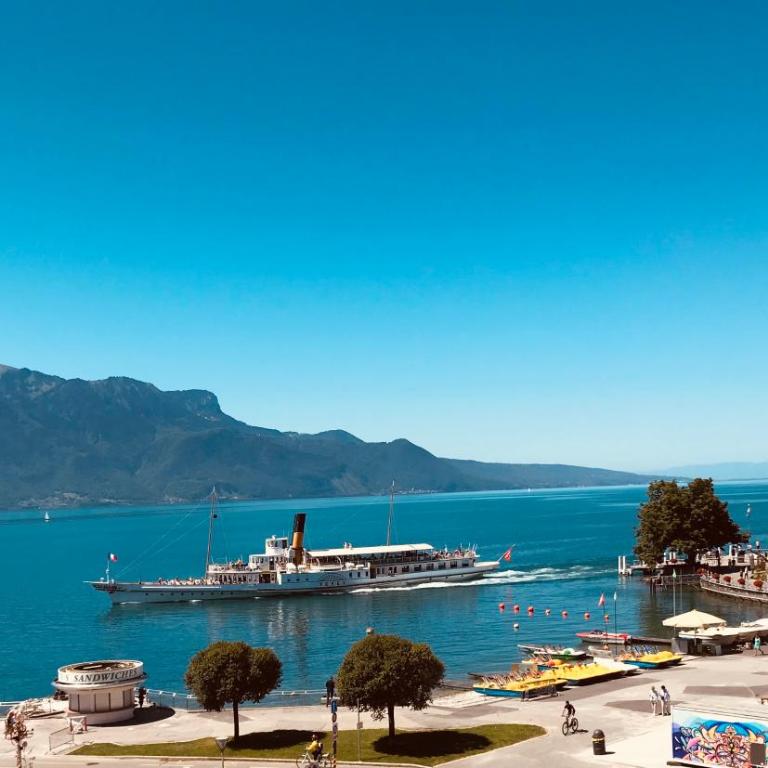 Guest House Le Charlot - Standard Doppelzimmer mit Seeblick - 1