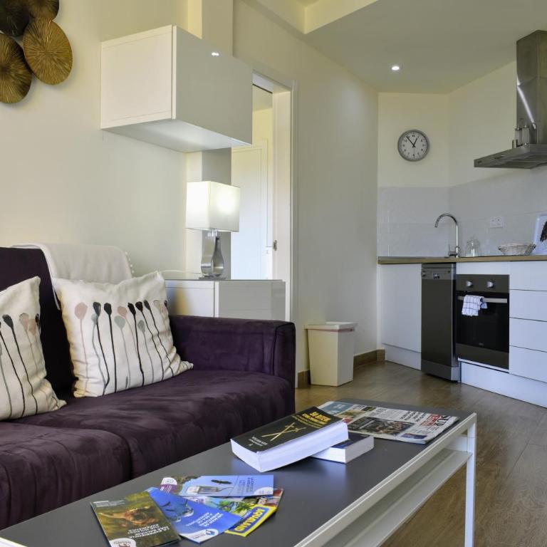 Club Playa Flores 306 - Apartment with Pool View - 16