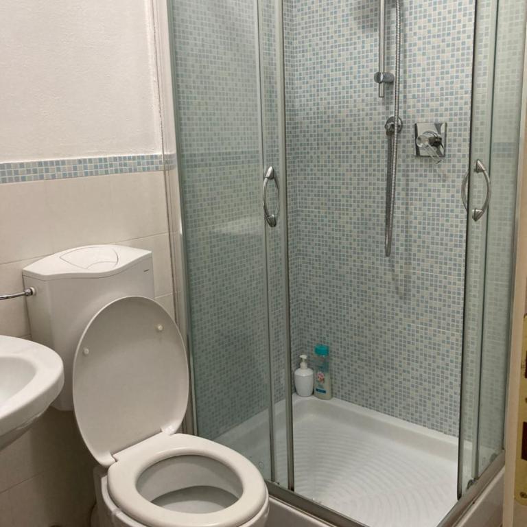 Poggio del Sole Guest House - Camera Doppia con Letti Singoli con Bagno Privato Esterno - 3