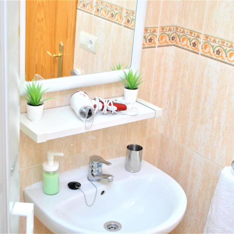 Apartment 30 meters from the beach - Apartamento con terraza - 23