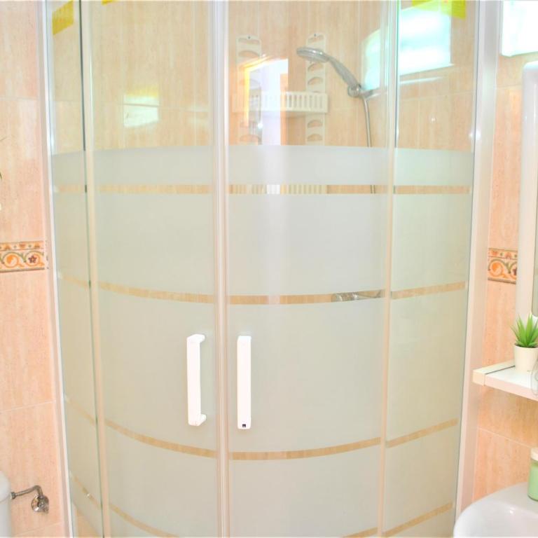 Apartment 30 meters from the beach - Apartamento con terraza - 22
