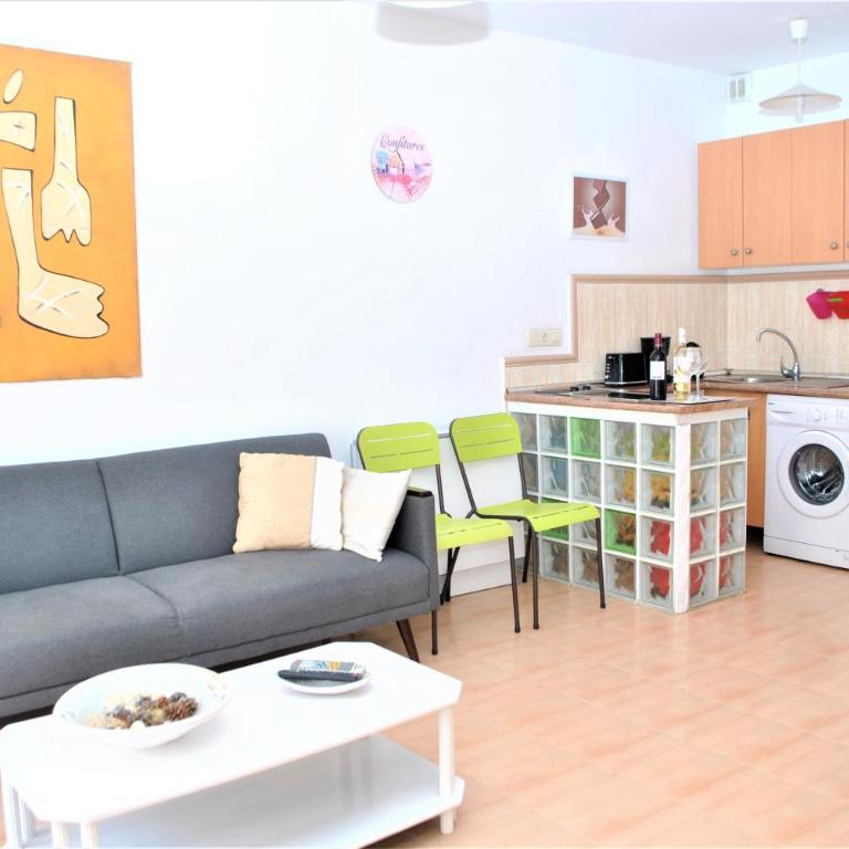 Apartment 30 meters from the beach - Apartamento con terraza - 9