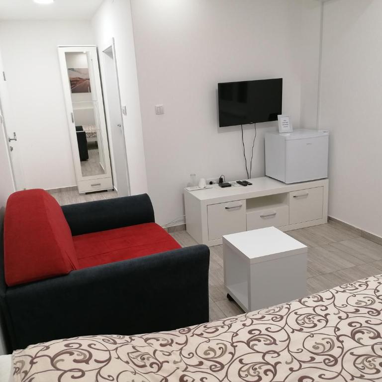 Airport view Apartment - Standardna Soba sa Bračnim Krevetom (Queen-size) - 6