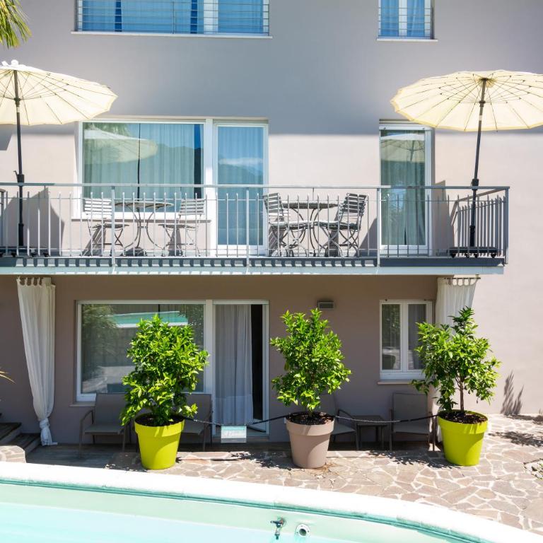 Villa Fiore - Apartamento de 2 dormitorios con balcón - 8