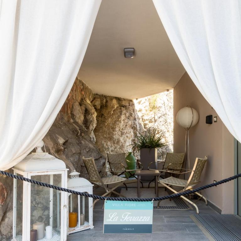 Villa Fiore - Apartamento de 2 dormitorios con balcón - 5