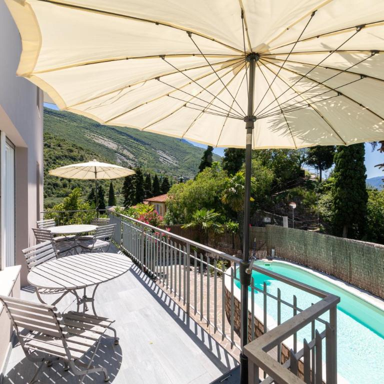Villa Fiore - Apartamento de 2 dormitorios con balcón - 3