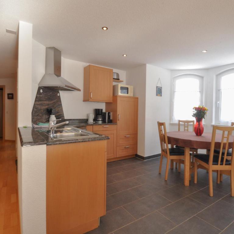Haus Shangri-La - Apartment Strahlhorn mit 2 Schlafzimmern - 4
