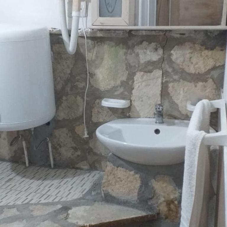Baglio Cracchiolo da Tuzzo - Il Rifugio - Camera Matrimoniale Deluxe con Doccia - 5