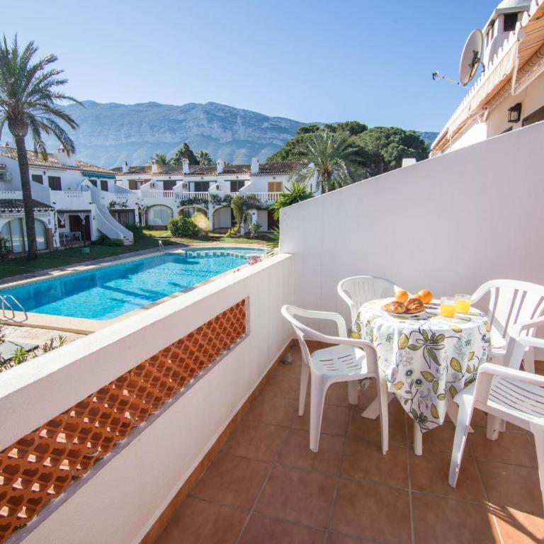 Apartamento Sol de Denia, dúplex con piscina y terraza cerca de la playa de la Marineta Casiana by Family Homes Rentals - Apartamento de 2 dormitorios - 3
