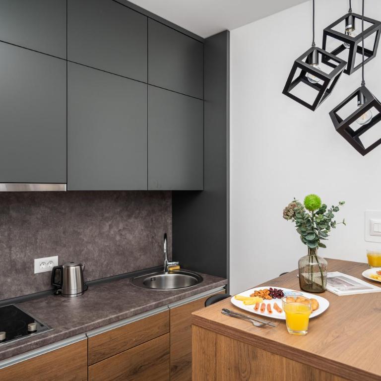 Modern and Bright Apartments - Main Street - Apartman - 6