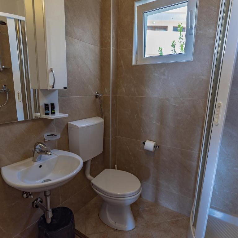 Adriatic Apartment - Apartman sa 2 Spavaće Sobe (5 Odraslih Osoba) - 14