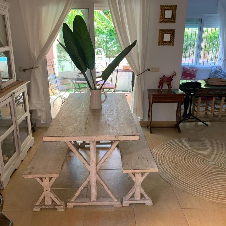 CASA 4 HABITACIONES CON JARDIN 10 Pax - Casa - 6